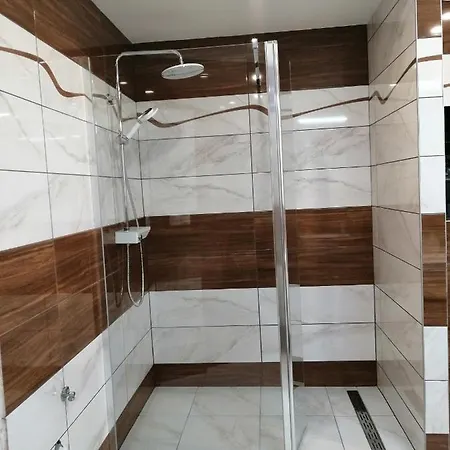 Апартаменты West *